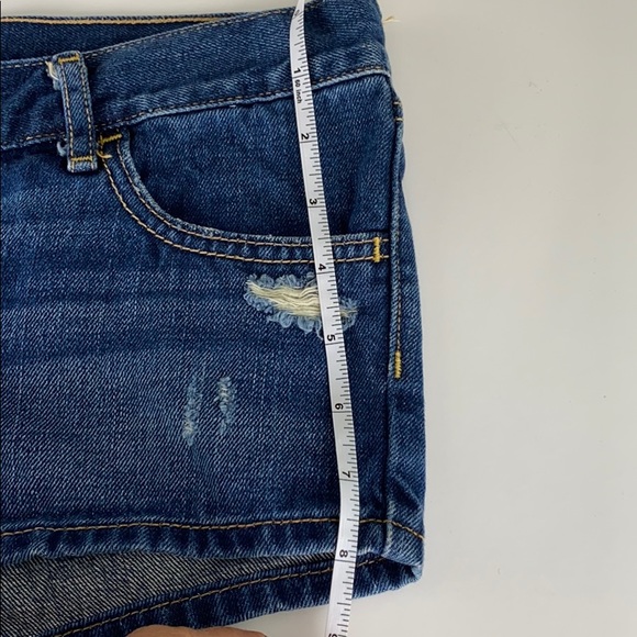 Hollister Distressed Jean short shorts 07144 - Picture 8 of 8